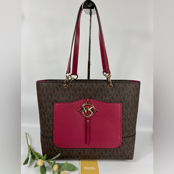 Michael Kors Large Signature Logo Tote Shoulder Bag NWT - Picture 10 of 14